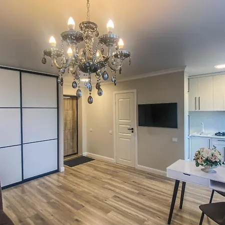 Akropolis Studija 2 *