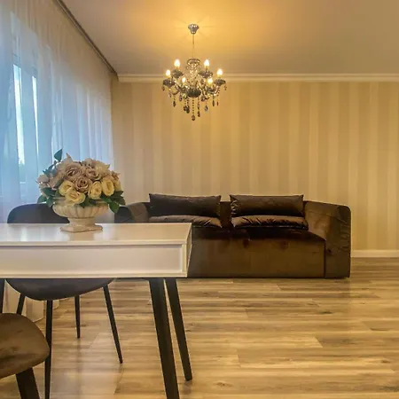 Διαμέρισμα Akropolis Studija 2