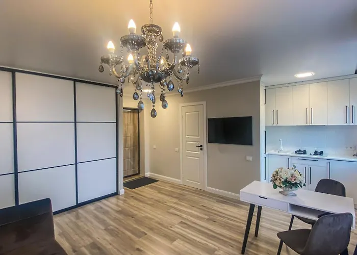 Akropolis Studija 2 *